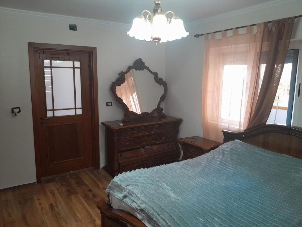 Appartement Tivari Durrës