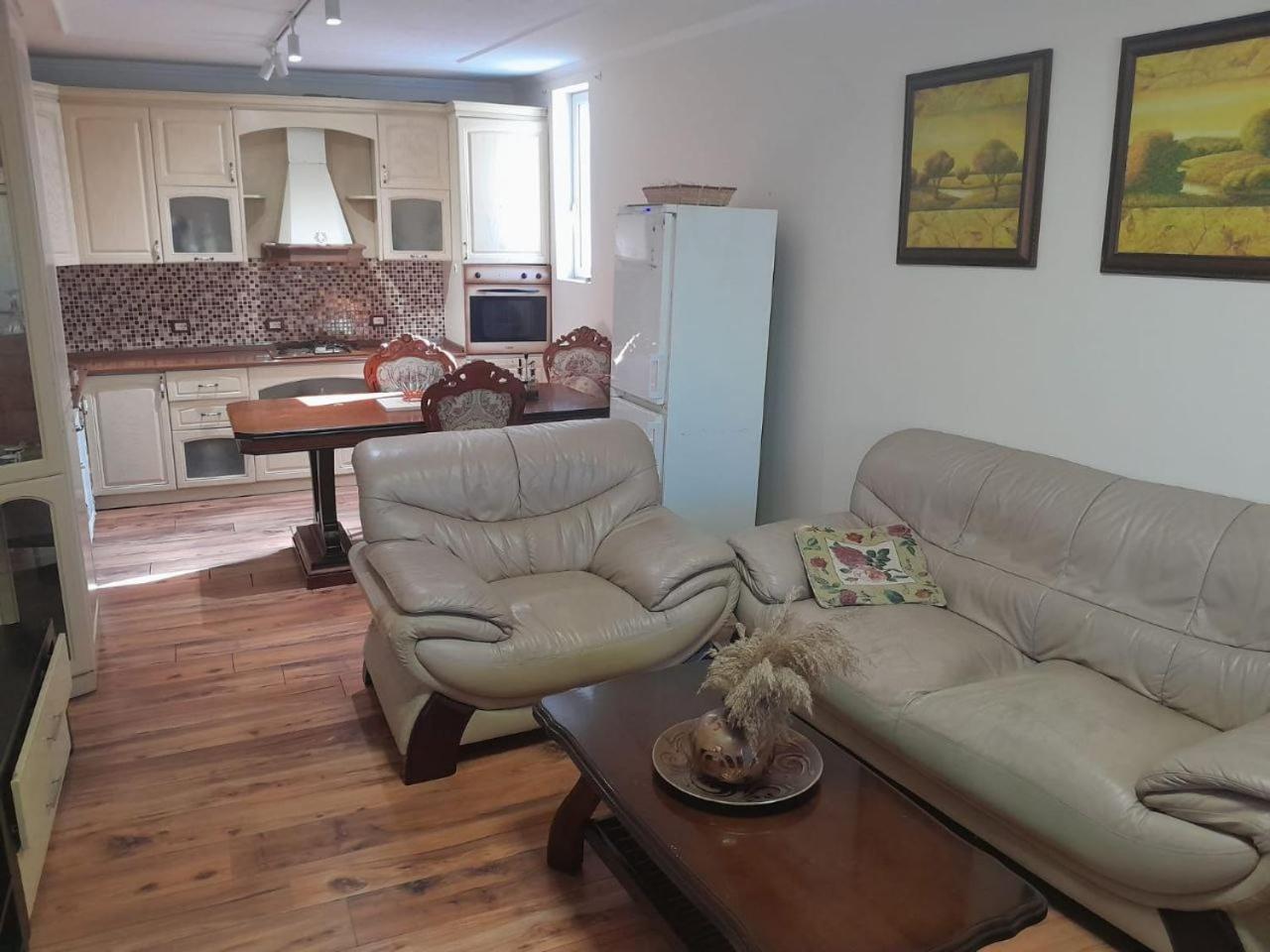 Appartement Tivari *